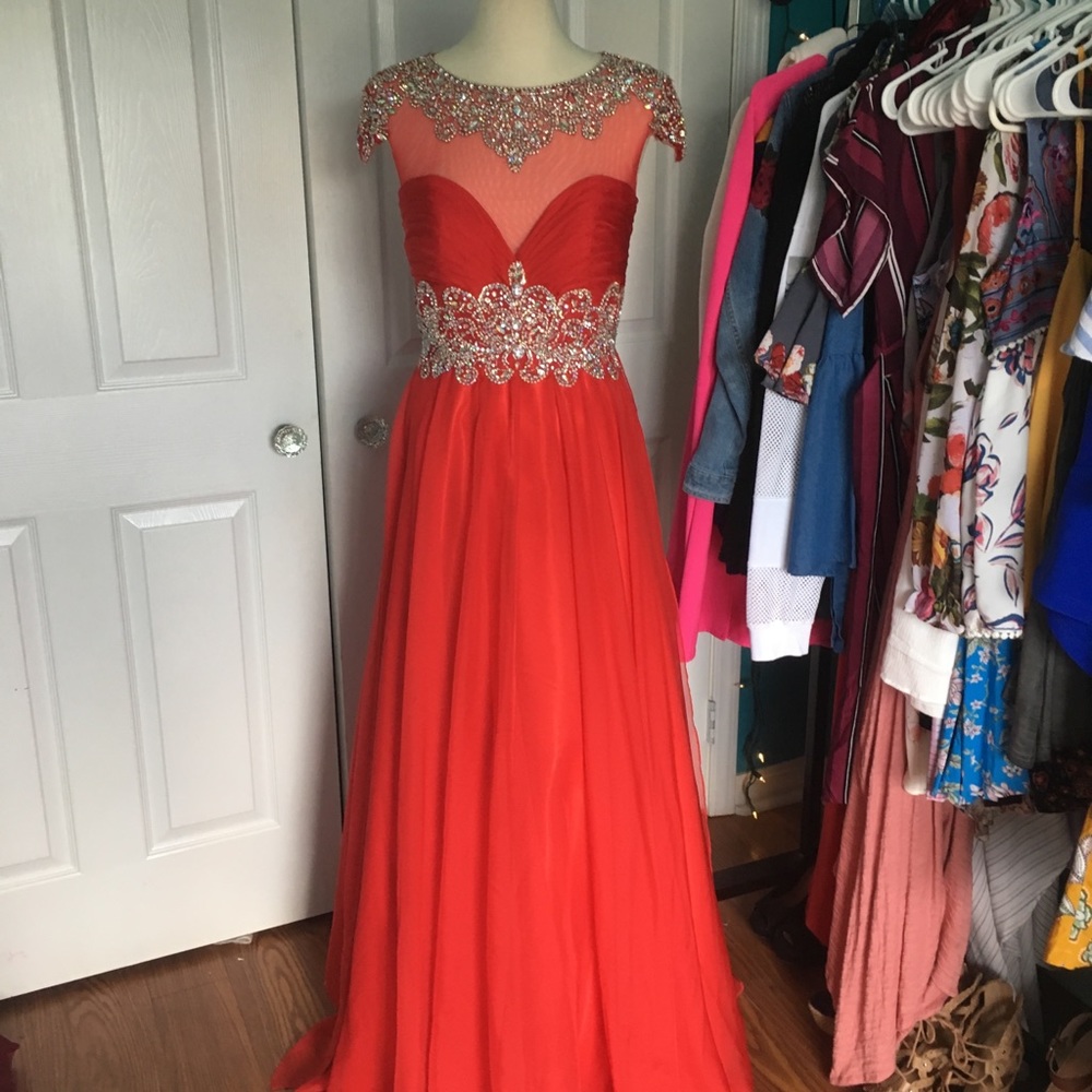 Red prom dress